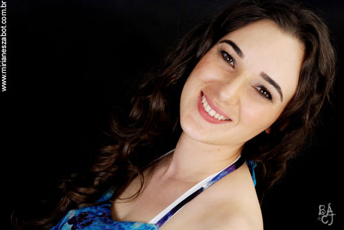 Ensaio fotogr&aacute;fico Mirian&ecirc;s Zabot. Foto: B&aacute;rbara Crepaldi Jardim (www.barbaracrepaldi.com). Maquiagem: Ane Caroline Benites. (setembro de 2008)