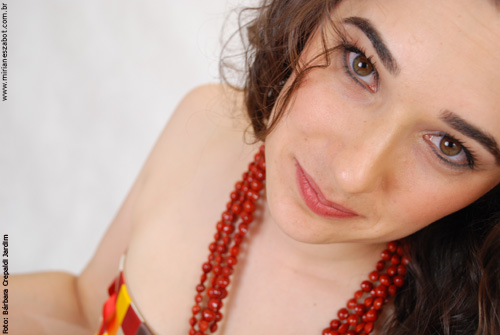 Ensaio CD Mosaico Foto-Prosaico. Foto: B&aacute;rbara Crepaldi Jardim (www.barbaracrepaldi.com). Maquiagem: Ane Caroline Benites. Figurino: Deise Cristina Meneguzzi (setembro de 2008)