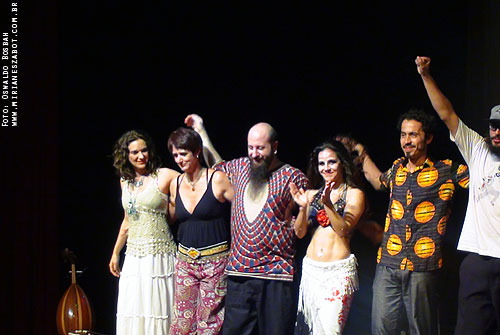 (S&atilde;o Paulo 20/04/2012 - Teatro Municipal de Osasco) Part. Mirian&ecirc;s Zabot, no Show do Pedra Branca. Fotos: Oswaldo Bosbah.