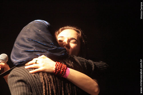 Abertura por Galdino OctOpus com part. de Mirian&ecirc;s Zabot. No show de 5 anos O Teatro M&aacute;gico (S&atilde;o Paulo 13/12/2008 - Morumbi Hall) Fotos: Vinicius Campos. Sobre show: http://www.oteatromagico.mus.br/novo/notices/view/178