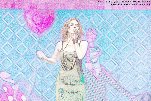 (S&atilde;o Carlos 29/06/2012 &ndash; SESC S&atilde;o Carlos, Conviv&ecirc;ncia Externa - Projeto Todos os Tons. Show Mirian&ecirc;s Zabot - Homenagem a Elis Regina e Tom Jobim. Felipe Siles (piano) e Claudinho Santana (percuss&atilde;o). Hair Stylists: Mauro de Oliveira. Fotos e edi&ccedil;&atilde;o: Verena Rocha Bueno. Realiza&ccedil;&atilde;o: Sesc SP. Produ&ccedil;&atilde;o: Am&aacute;lgama Cultural Ltda.