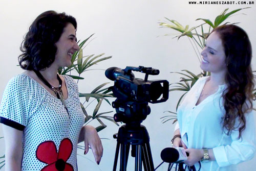 Entrevista com Mirianês Zabot, no Noticiário na UPF TV - Canal Futura. Apresentado por Afani C. Baruffi. Hair Stylists: Mauro de Oliveira. (Passo Fundo/RS 08/03/2013)