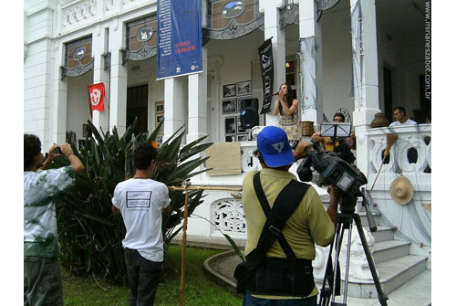 Assistir: Link V&iacute;deos --> Programas de TV. Part. Mirian&ecirc;s Zabot no 3&ordm; Encontro de Cultura Cai&ccedil;ara (Reportagem pela Rede Globo - TV Tribuna) --> Pinacoteca Benedito Calixto. Foto: Duda (Santos - SP -  29/03/2009)