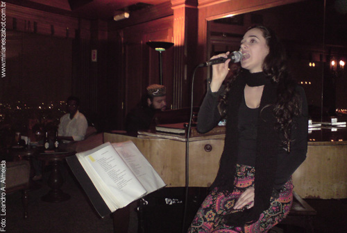 Temporada de Shows Mirian&ecirc;s Zabot, no Terra&ccedil;o It&aacute;lia. Ao piano Billy Magno. Foto: Leandro A. Almeida (S&atilde;o Paulo 28/07/2009)