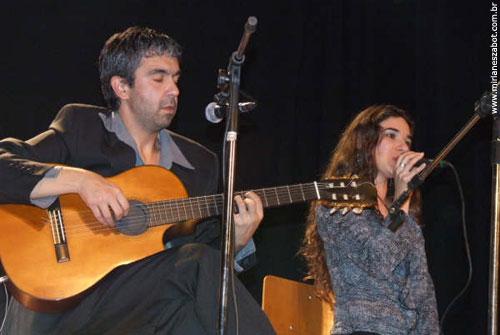 Show Mokambo de Ot&aacute;vio Segala, participa&ccedil;&atilde;o de Mirian&ecirc;s Zabot. (Teatro M&uacute;cio de Castro - Passo Fundo - agosto de 2006)
