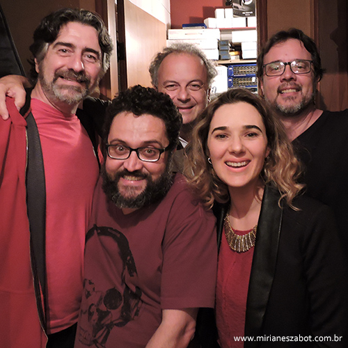 Making Of do CD: Mirian&ecirc;s Zabot canta Gonzaguinha &ndash; Pegou um Sonho e Partiu.<br>
OSWALDO BOSBAH (Viol&atilde;o, Produ&ccedil;&atilde;o Musical, Produ&ccedil;&atilde;o Executiva e Arranjos), MARINHO BOFFA (Piano e Arranjo faixa 7), ITAMAR COLLA&Ccedil;O (Contrabaixo), PERCIO SAPIA (Bateria) e MIRIAN&Ecirc;S ZABOT (Voz, Concep&ccedil;&atilde;o, Produ&ccedil;&atilde;o Fonogr&aacute;fica, Dire&ccedil;&atilde;o Geral, Produ&ccedil;&atilde;o Musical e Produ&ccedil;&atilde;o Executiva). <br> Gravado no Est&uacute;dio Salaviva/Espa&ccedil;o Cachuera! (S&atilde;o Paulo-SP, 2015 e 2016)