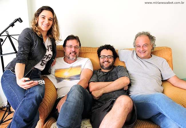 Making Of do CD: Mirian&ecirc;s Zabot canta Gonzaguinha &ndash; Pegou um Sonho e Partiu.<br>
OSWALDO BOSBAH (Viol&atilde;o, Produ&ccedil;&atilde;o Musical, Produ&ccedil;&atilde;o Executiva e Arranjos), MARINHO BOFFA (Piano e Arranjo faixa 7), ITAMAR COLLA&Ccedil;O (Contrabaixo), PERCIO SAPIA (Bateria) e MIRIAN&Ecirc;S ZABOT (Voz, Concep&ccedil;&atilde;o, Produ&ccedil;&atilde;o Fonogr&aacute;fica, Dire&ccedil;&atilde;o Geral, Produ&ccedil;&atilde;o Musical e Produ&ccedil;&atilde;o Executiva). <br> Primeira audi&ccedil;&atilde;o do &aacute;lbum (S&atilde;o Paulo-SP, 2015 e 2016)